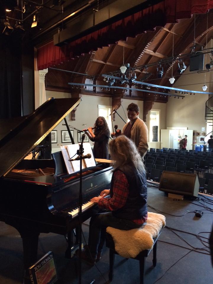 almonte-music-folkus-old-town-hall